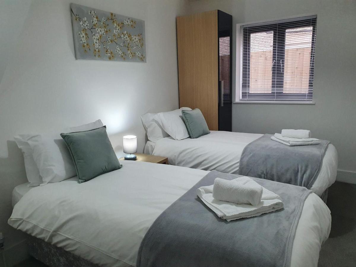2 Bedroom Apartments In Filton By Cliftonvalley Apartments Bristol Bagian luar foto