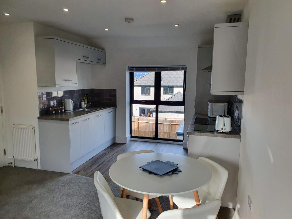 2 Bedroom Apartments In Filton By Cliftonvalley Apartments Bristol Bagian luar foto