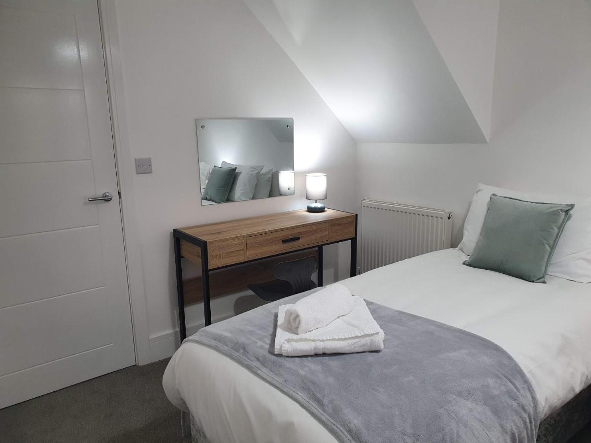 2 Bedroom Apartments In Filton By Cliftonvalley Apartments Bristol Bagian luar foto